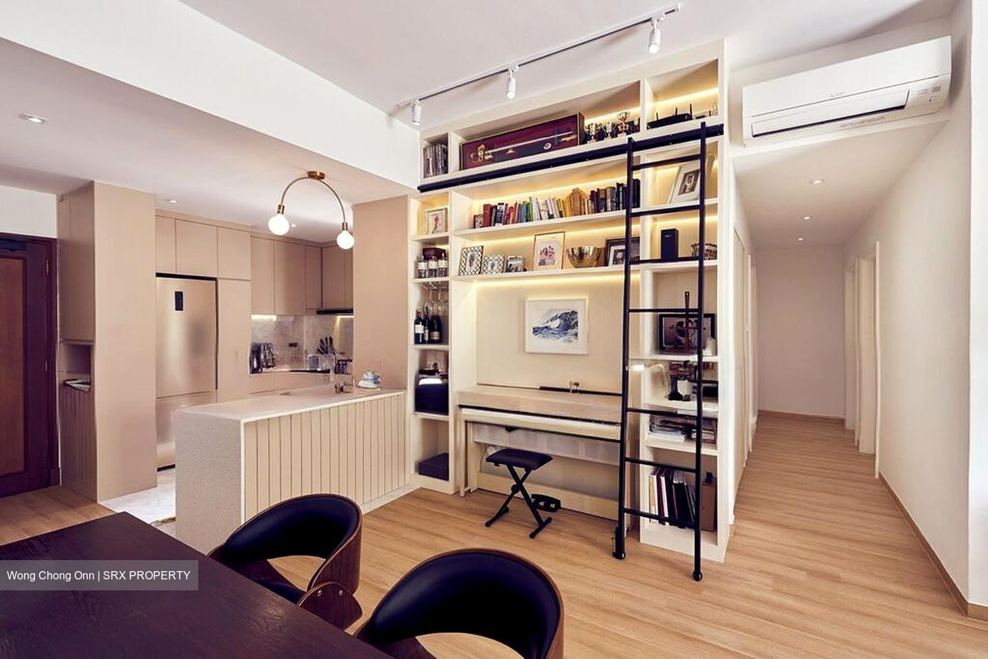 High Oak Condominium (D21), Condominium #502845661